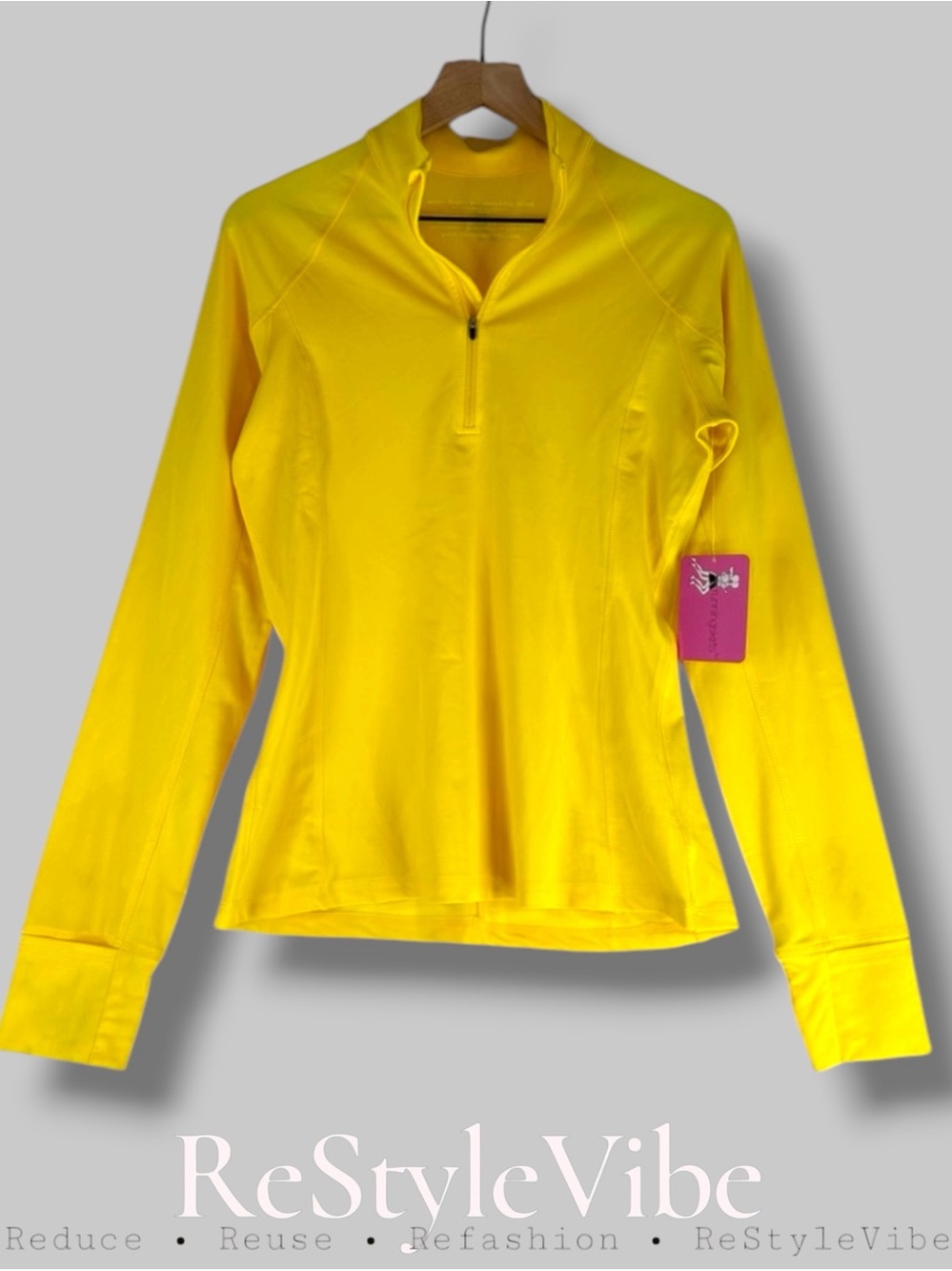 RUNNINGSKIRTS Women’s Size XL Top Shirt Running 1/2 Zip NWT Yellow Slim Fit NEW
